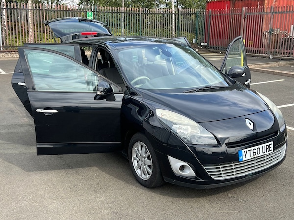 Used Renault Grand Scenic 2010 for sale - 76168076: Photo 17
