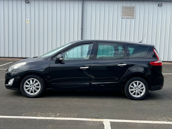 Used Renault Grand Scenic 2010 for sale - 76168076: Photo 19