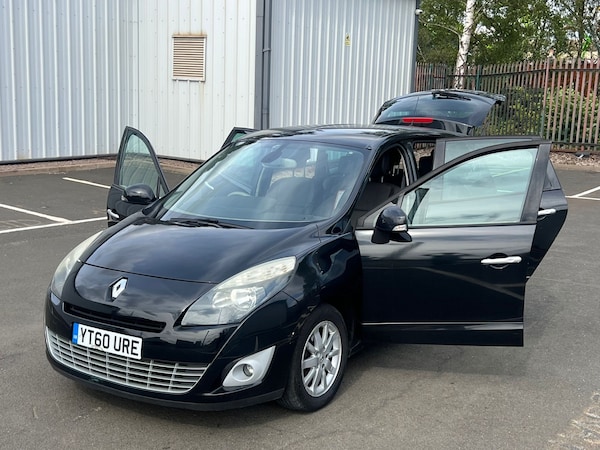 Used Renault Grand Scenic 2010 for sale - 76168076: Photo 22