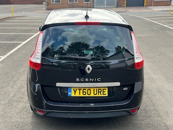 Used Renault Grand Scenic 2010 for sale - 76168076: Photo 3