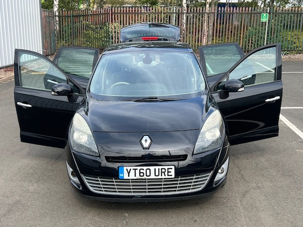Used Renault Grand Scenic 2010 for sale - 76168076: Photo 7
