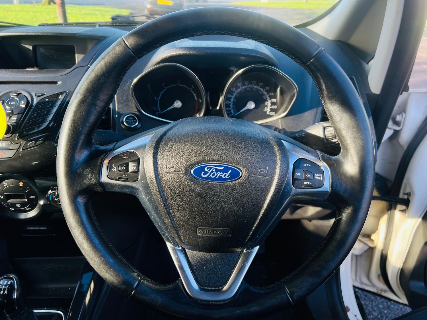 Used Ford Ecosport 2016 for sale - 77332064: Photo 24