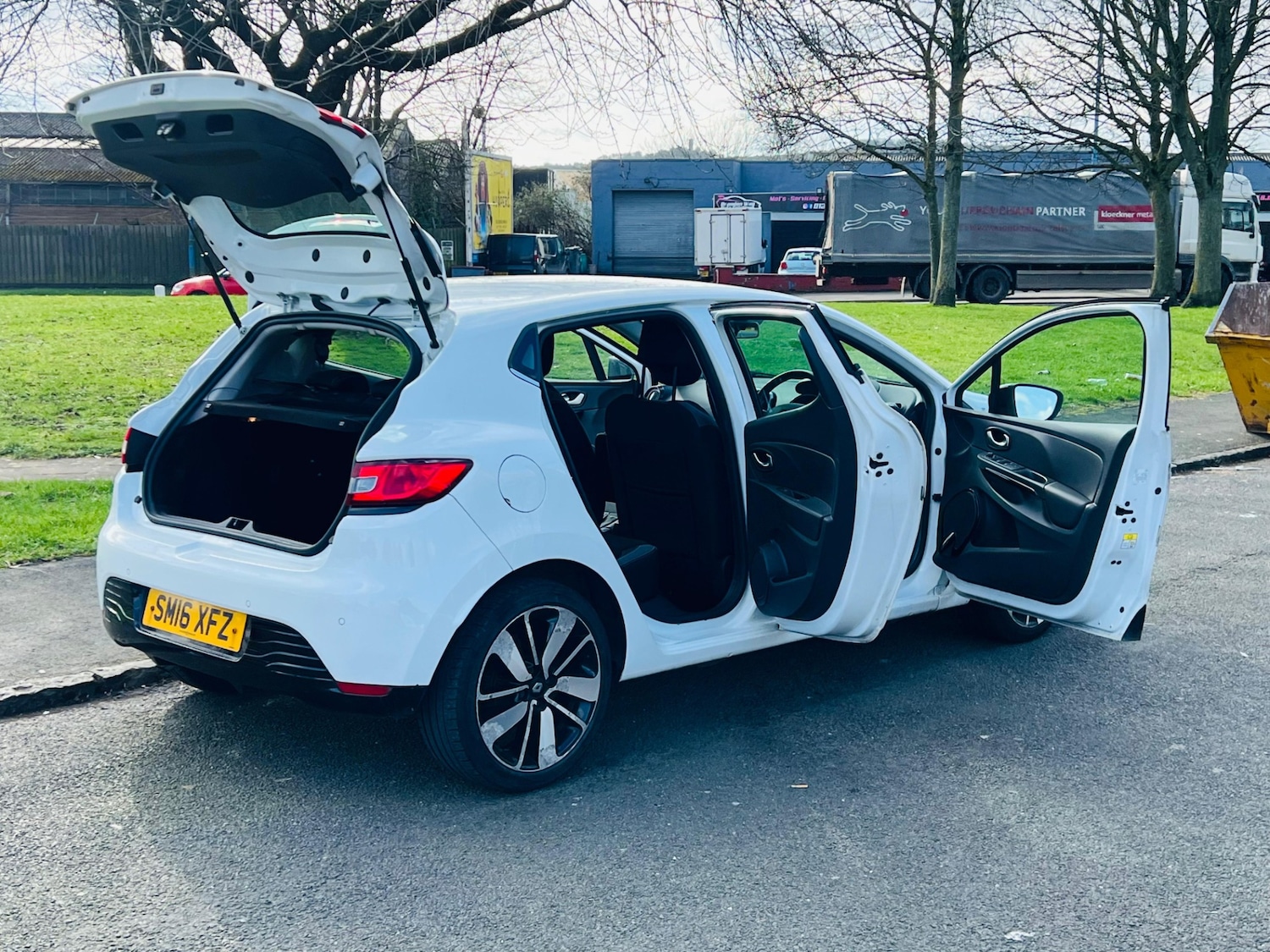 Used Renault Clio 2016 for sale - 77613689: Photo 22