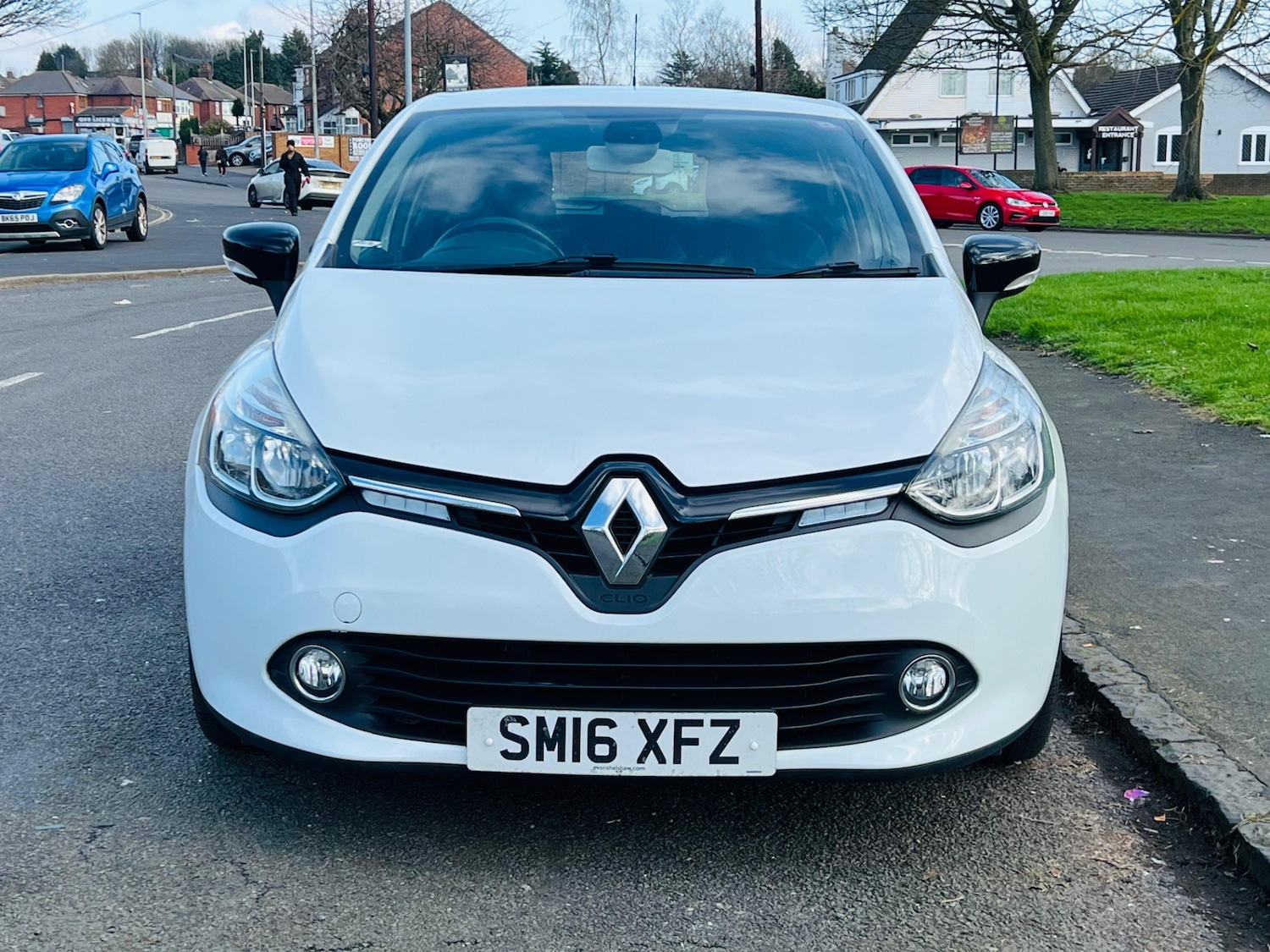 Used Renault Clio 2016 for sale - 77613689: Photo 4