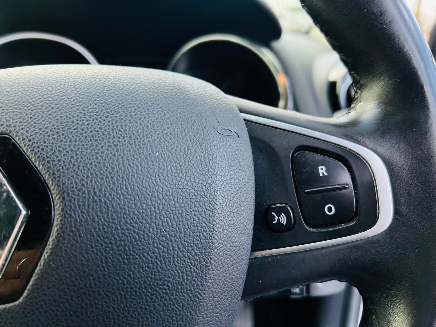 Used Renault Clio 2016 for sale - 77613689: Photo 44