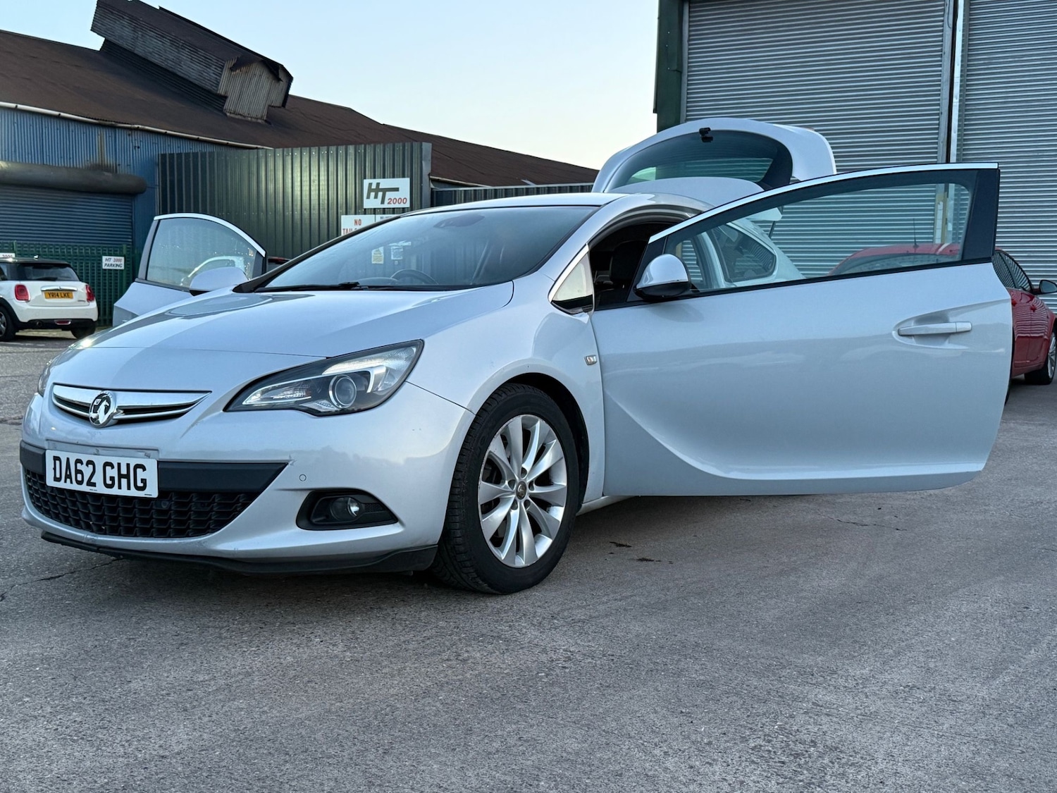 Used Vauxhall Astra GTC 2012 for sale - 76165251: Photo 28