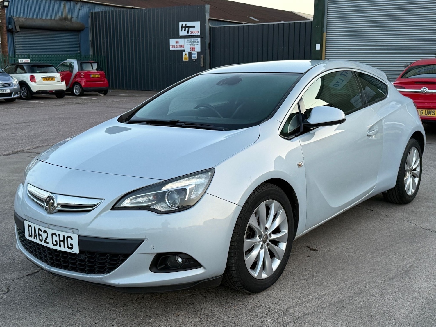 Used Vauxhall Astra GTC 2012 for sale - 76165251: Photo 3