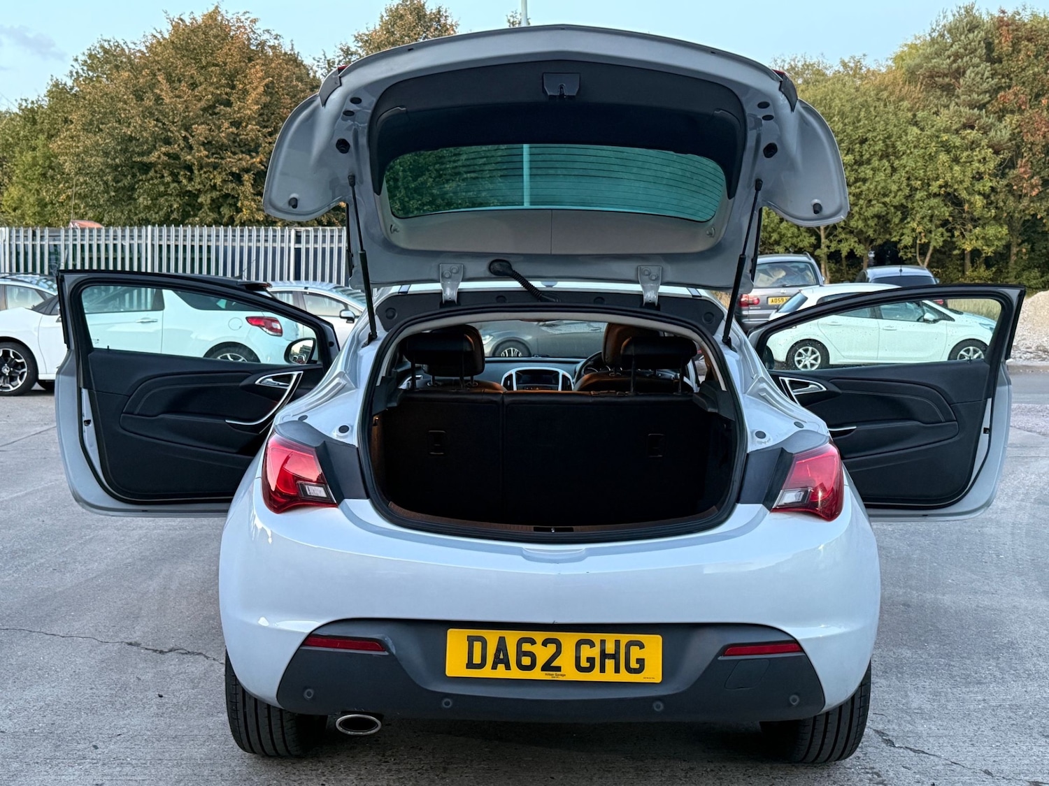 Used Vauxhall Astra GTC 2012 for sale - 76165251: Photo 32