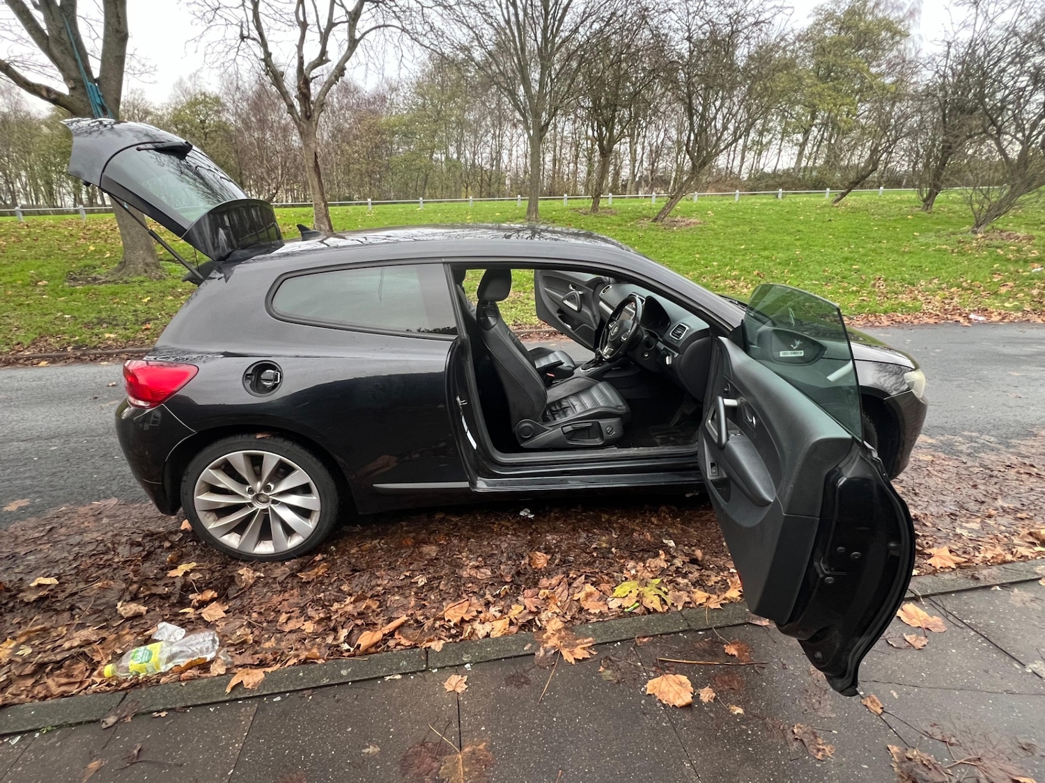 Used Volkswagen Scirocco 2011 for sale - 76716016: Photo 21