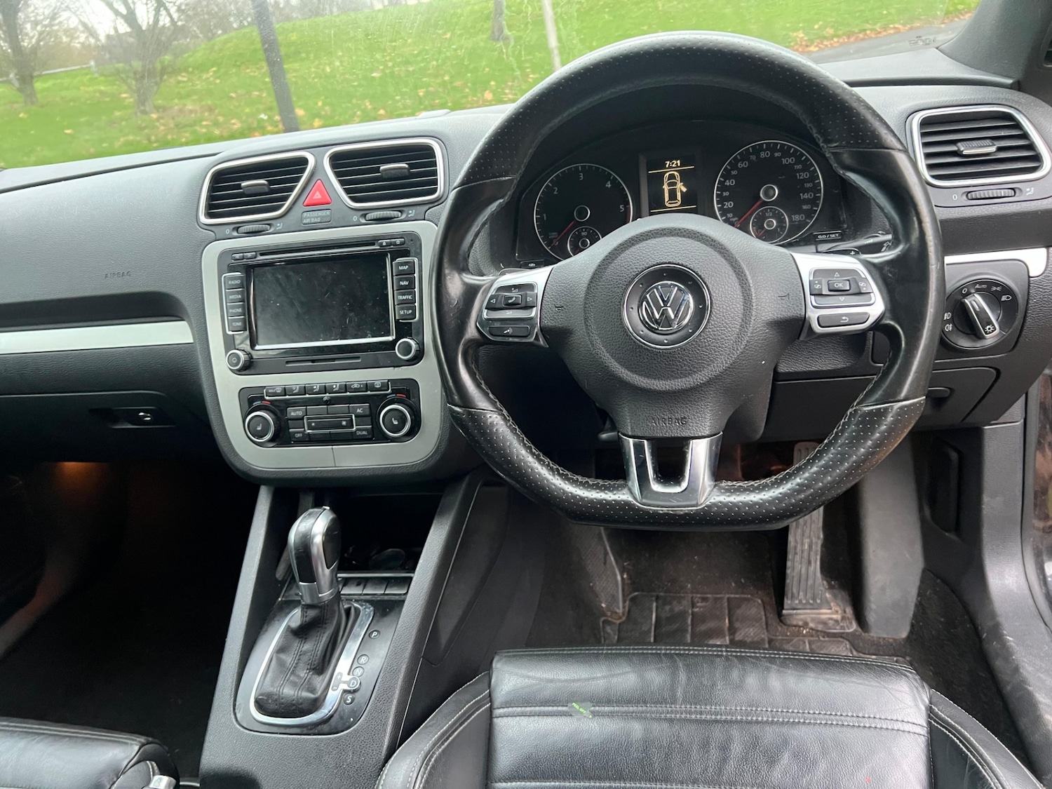 Used Volkswagen Scirocco 2011 for sale - 76716016: Photo 22