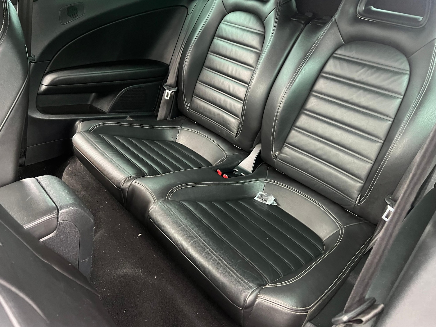 Used Volkswagen Scirocco 2011 for sale - 76716016: Photo 3