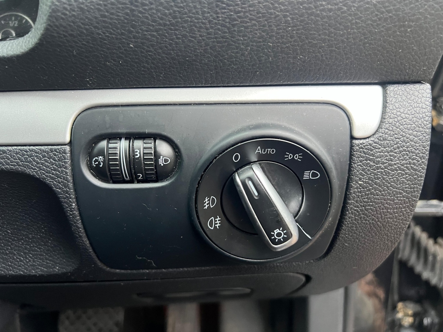 Used Volkswagen Scirocco 2011 for sale - 76716016: Photo 31