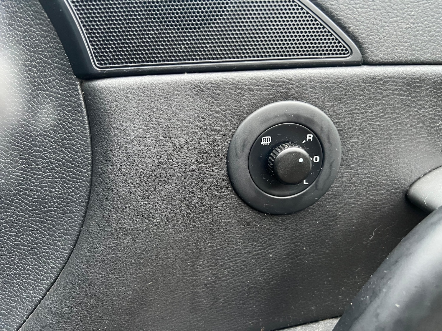 Used Volkswagen Scirocco 2011 for sale - 76716016: Photo 32