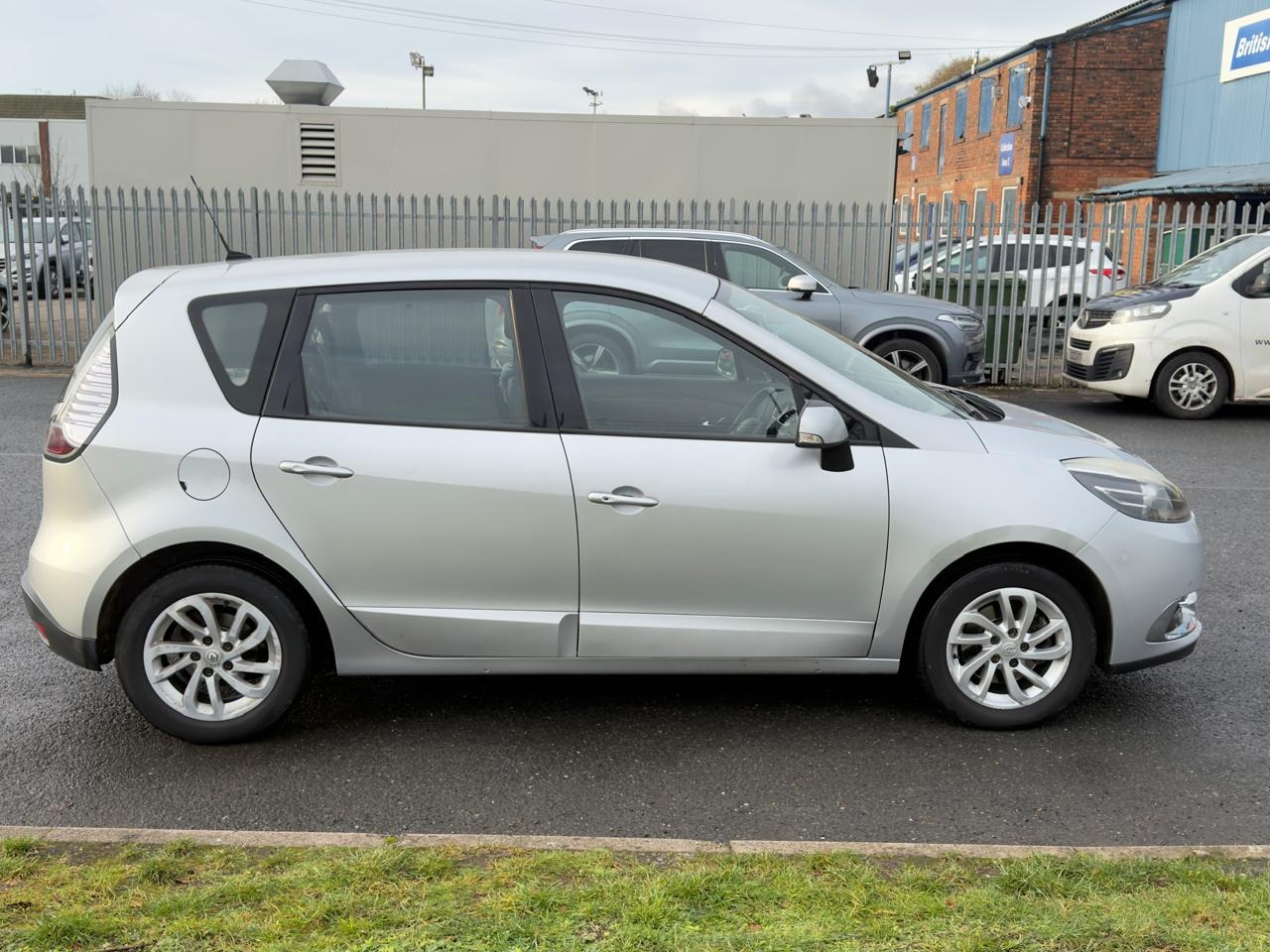 Used Renault Scenic 2013 for sale - 77157249: Photo 15