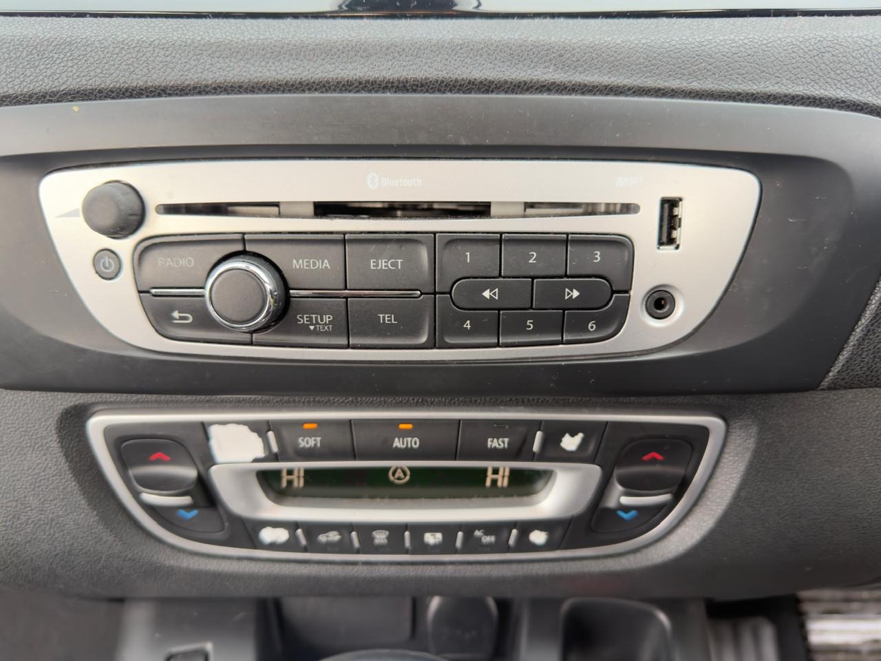 Used Renault Scenic 2013 for sale - 77157249: Photo 30