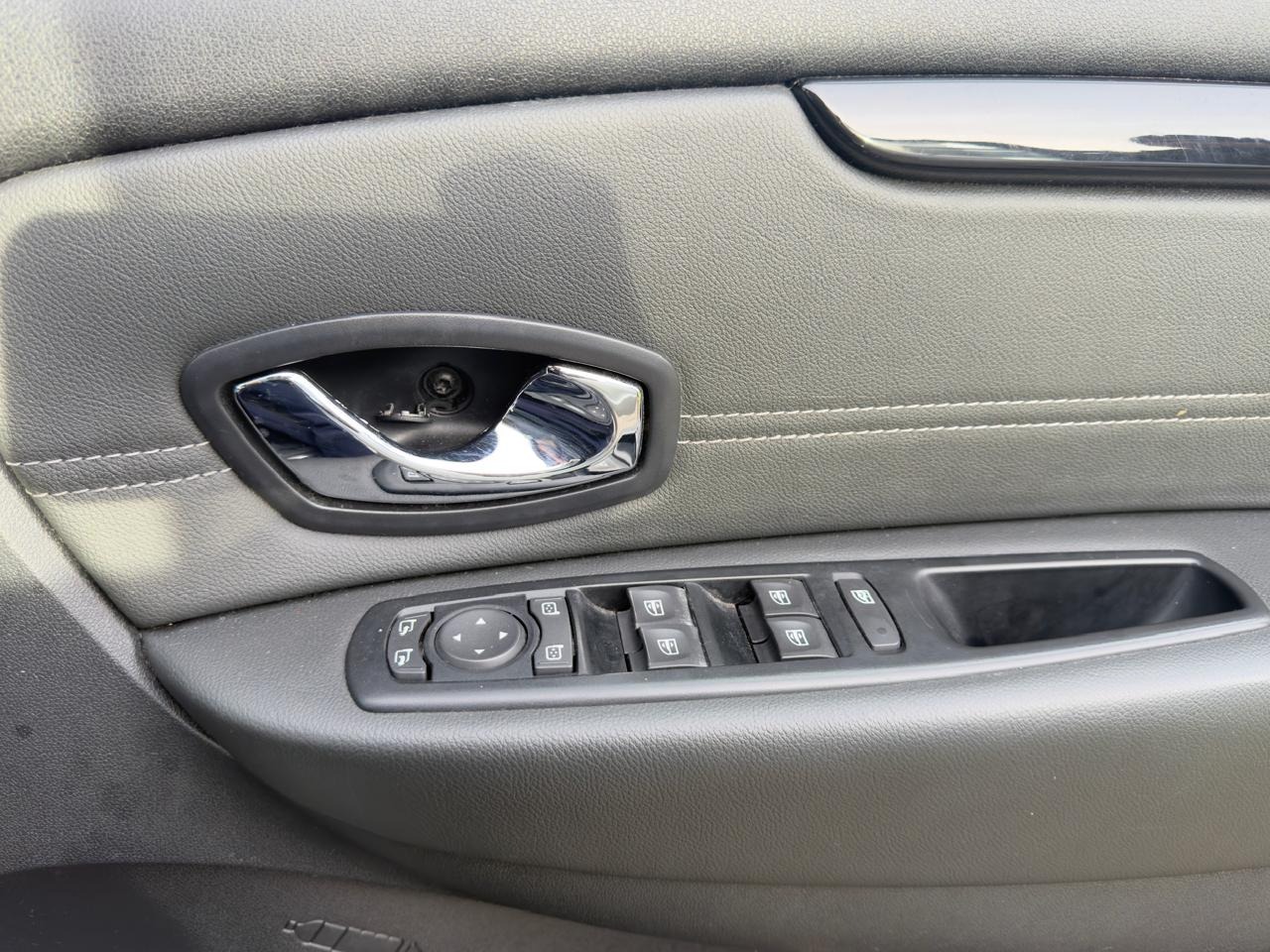 Used Renault Scenic 2013 for sale - 77157249: Photo 32