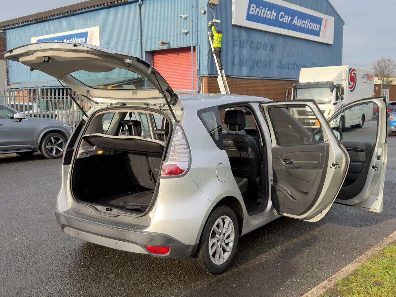 Used Renault Scenic 2013 for sale - 77157249: Photo 46