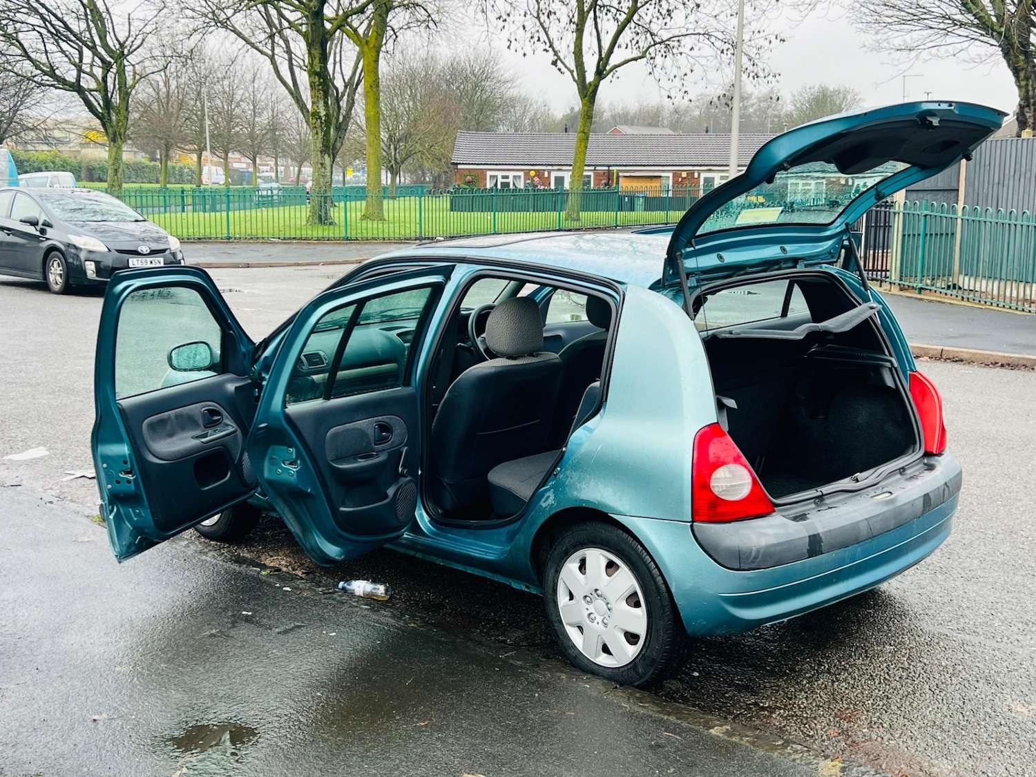 Used Renault Clio 2005 for sale - 77332358: Photo 28