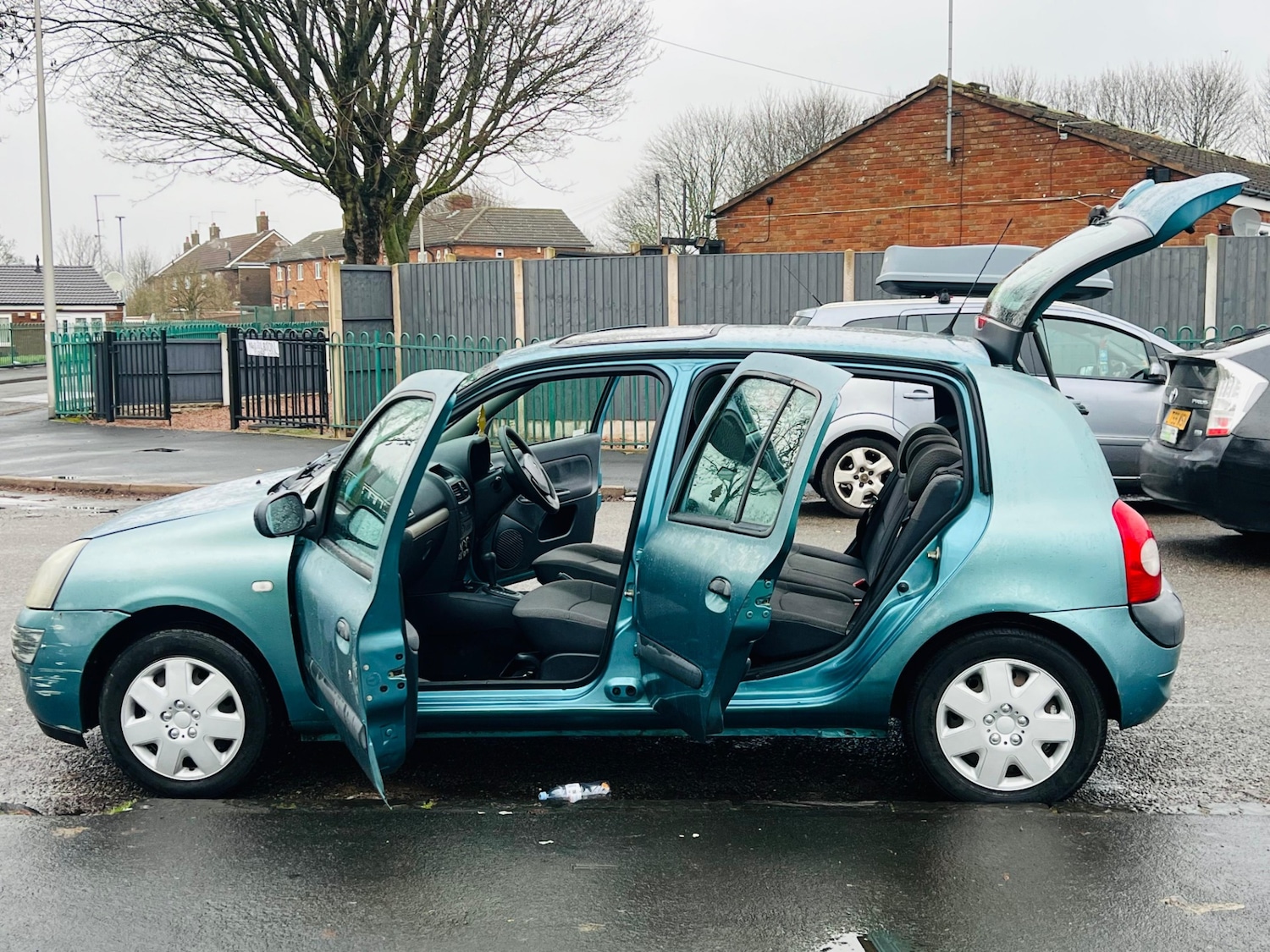 Used Renault Clio 2005 for sale - 77332358: Photo 29