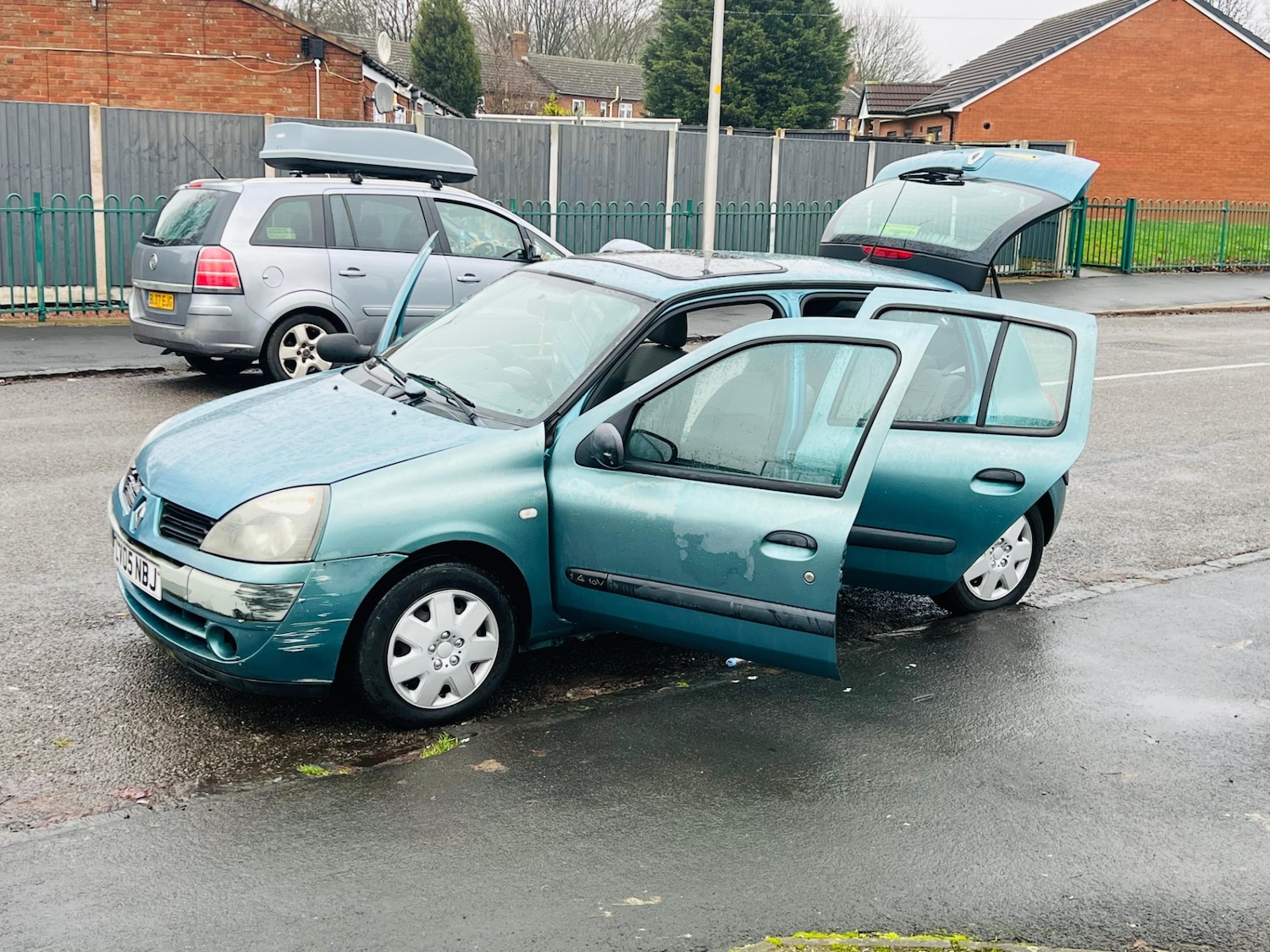 Used Renault Clio 2005 for sale - 77332358: Photo 31