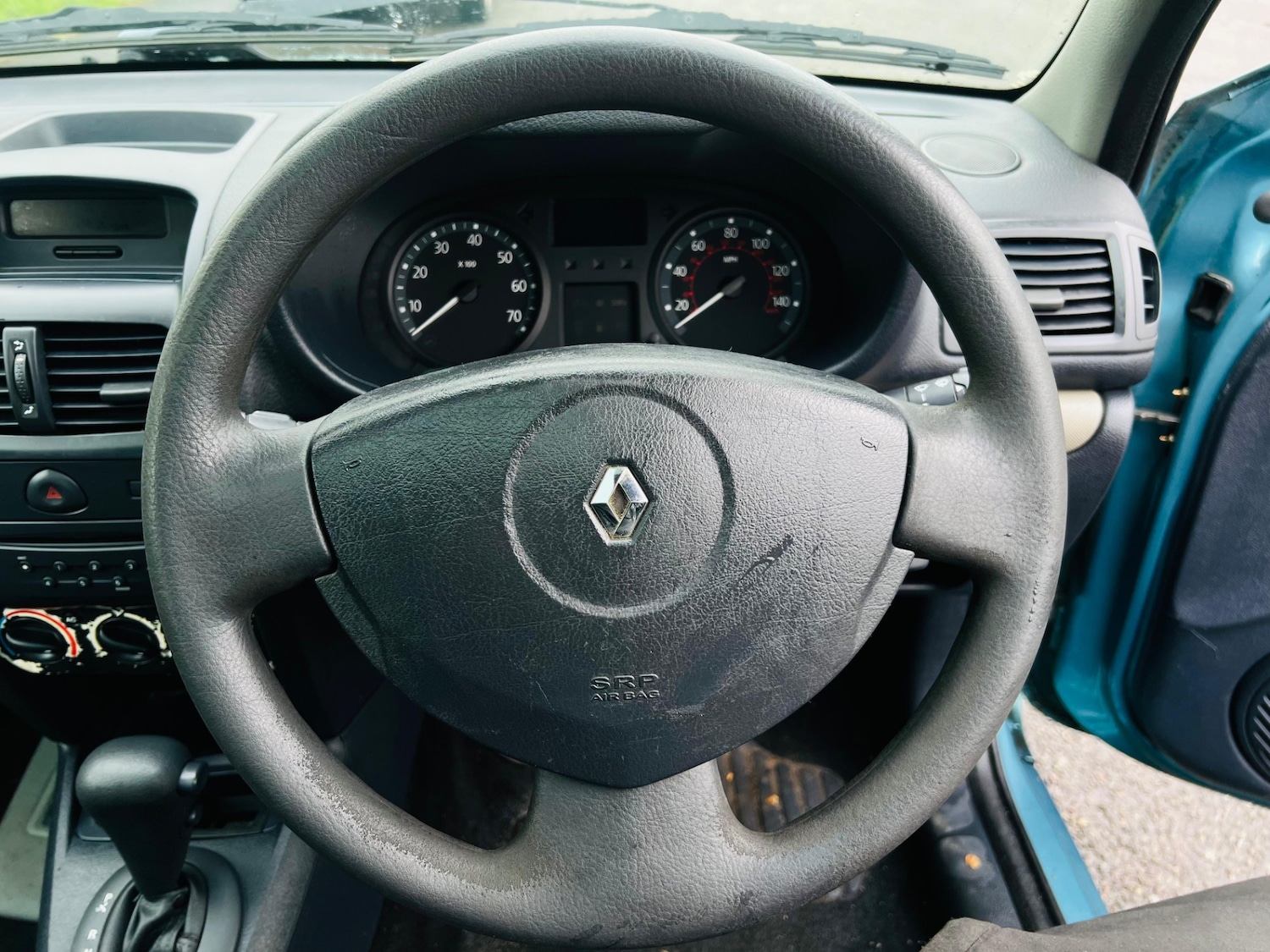 Used Renault Clio 2005 for sale - 77332358: Photo 41