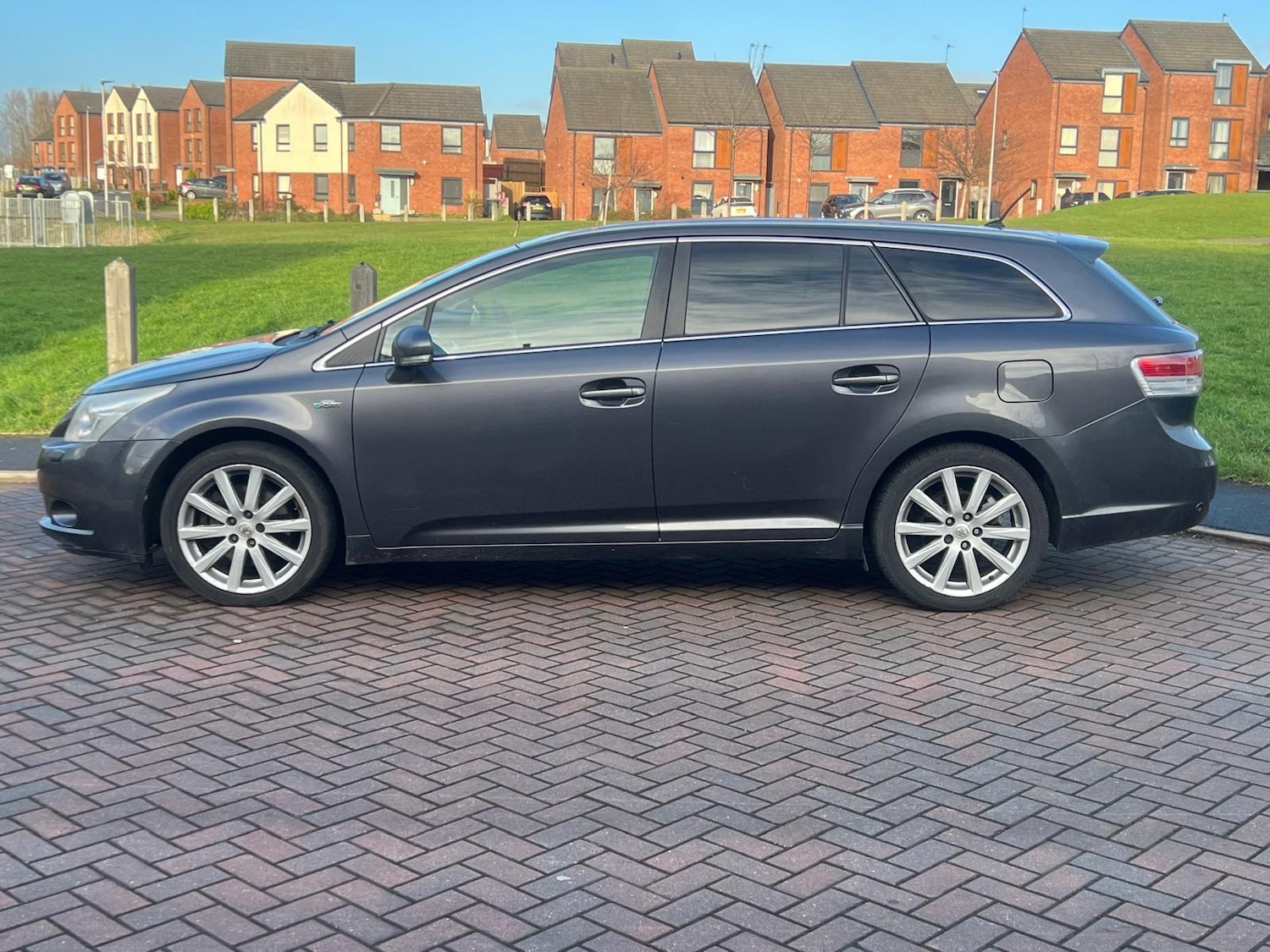 Used Toyota Avensis 2009 for sale - 77359326: Photo 3