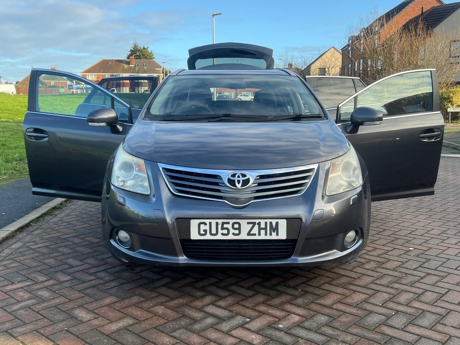 Used Toyota Avensis 2009 for sale - 77359326: Photo 40