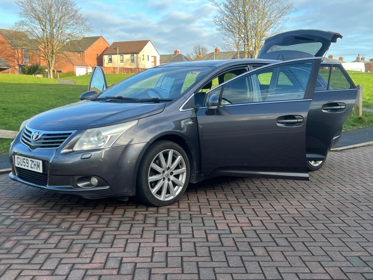 Used Toyota Avensis 2009 for sale - 77359326: Photo 46