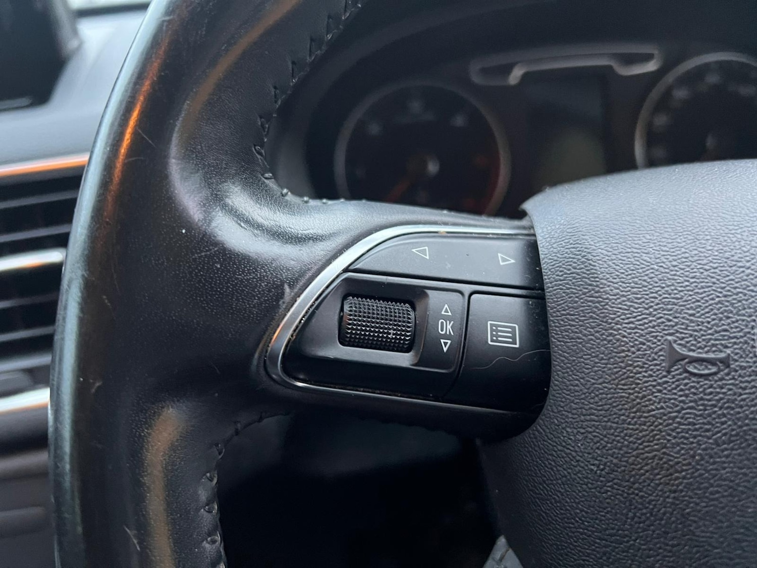 Used Audi Q3 2012 for sale - 76389549: Photo 15