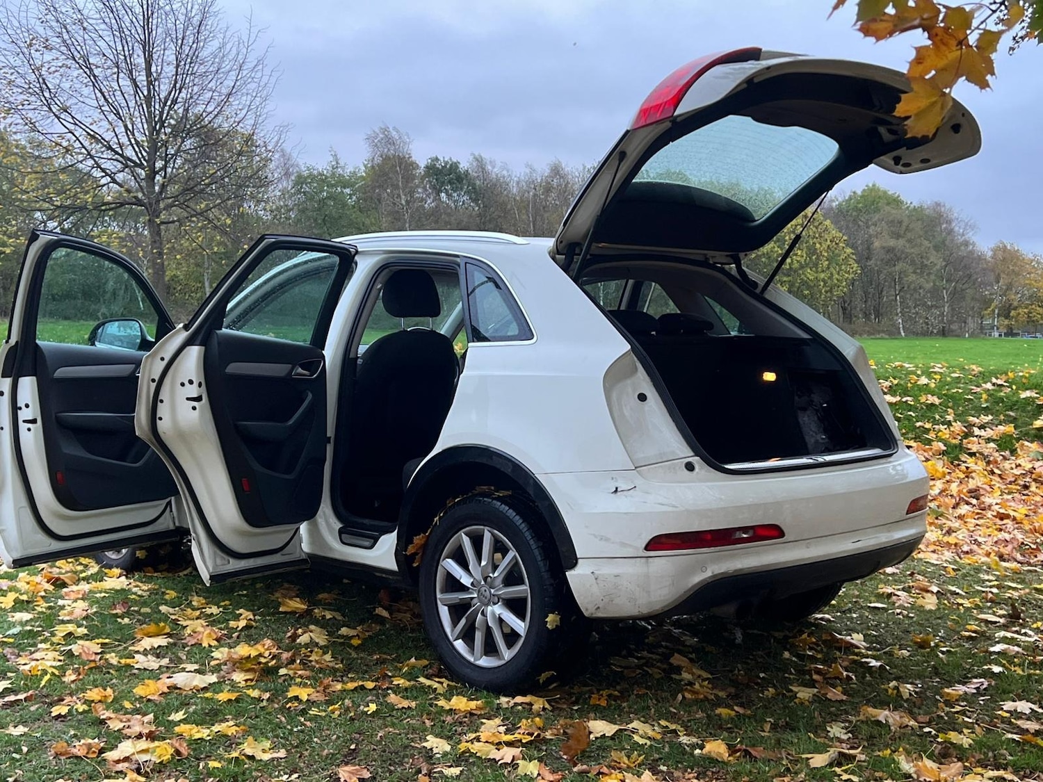 Used Audi Q3 2012 for sale - 76389549: Photo 33