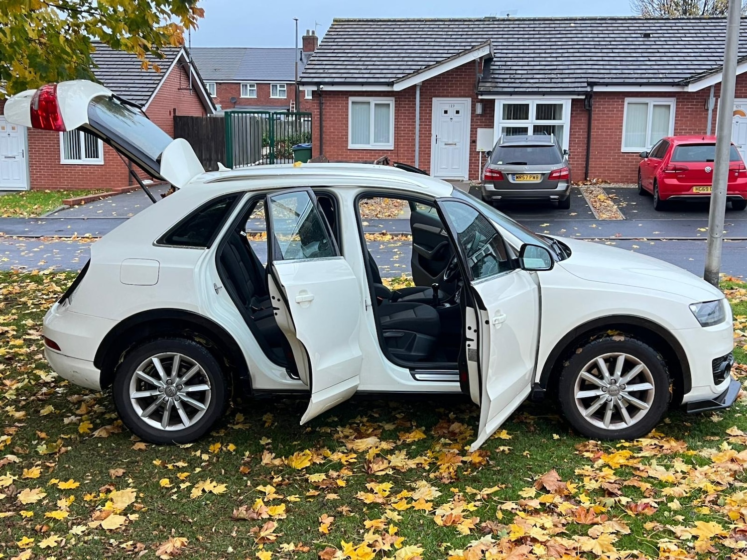 Used Audi Q3 2012 for sale - 76389549: Photo 41