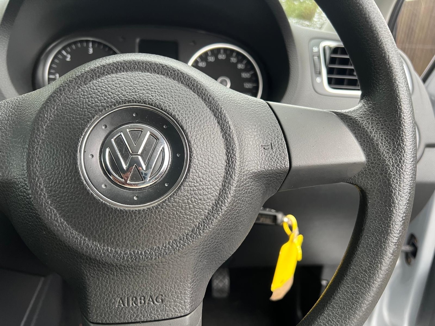 Used Volkswagen Polo 2011 for sale - 76397818: Photo 23