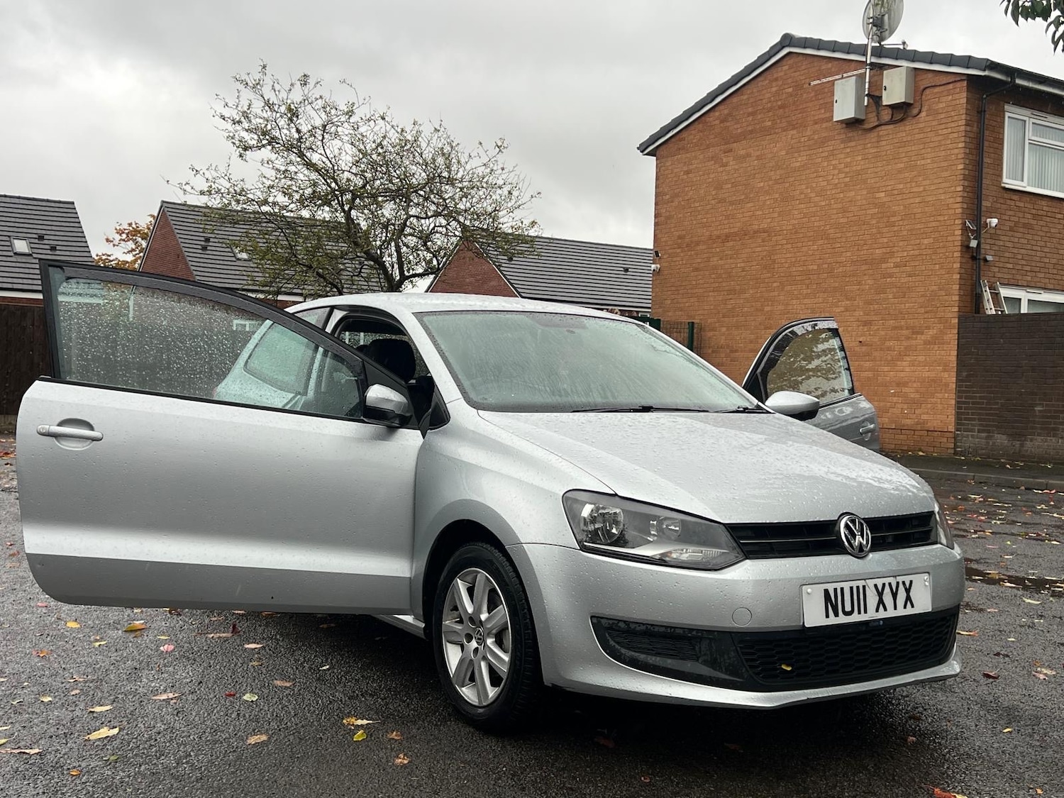 Used Volkswagen Polo 2011 for sale - 76397818: Photo 29