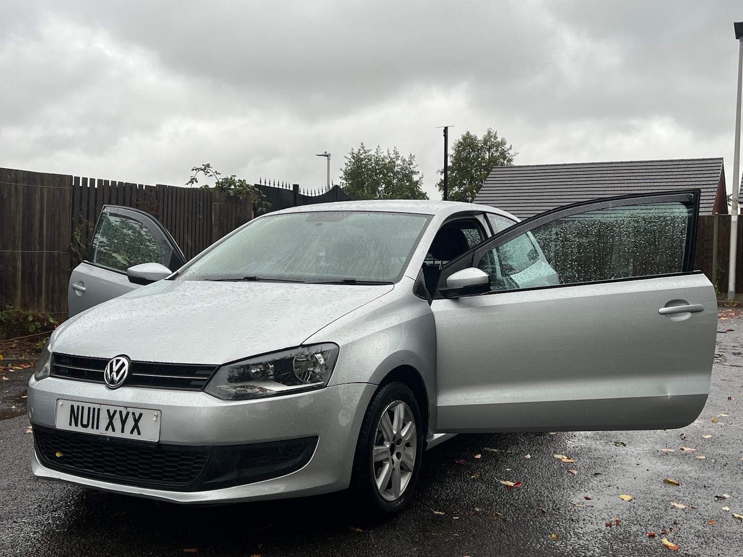 Used Volkswagen Polo 2011 for sale - 76397818: Photo 31