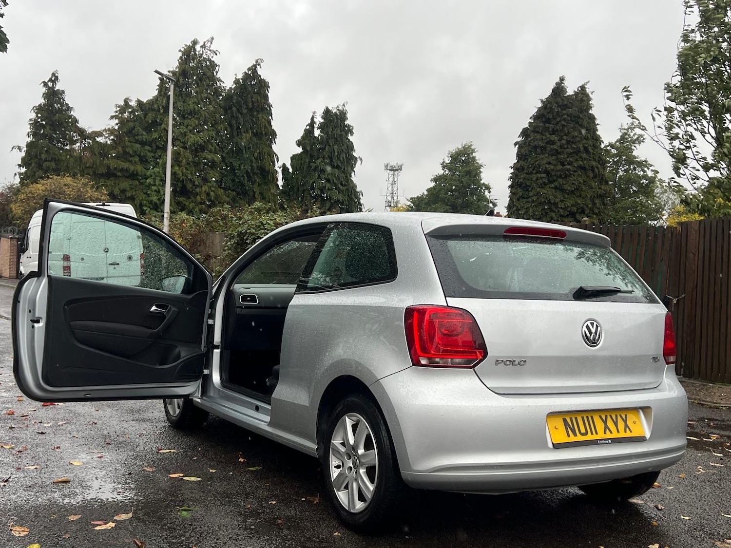 Used Volkswagen Polo 2011 for sale - 76397818: Photo 33