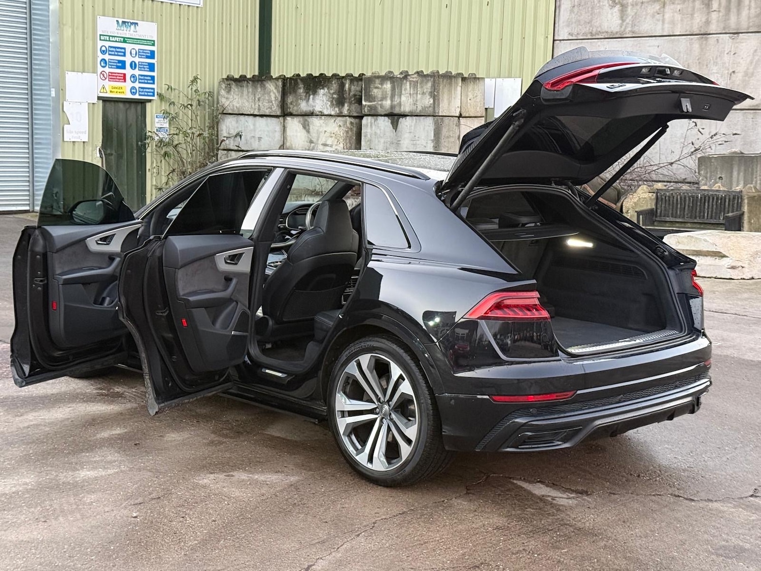 Used Audi Q8 2019 for sale - 77008513: Photo 38