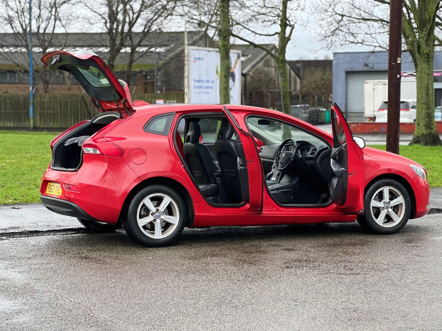 Used Volvo V40 2013 for sale - 77511984: Photo 16