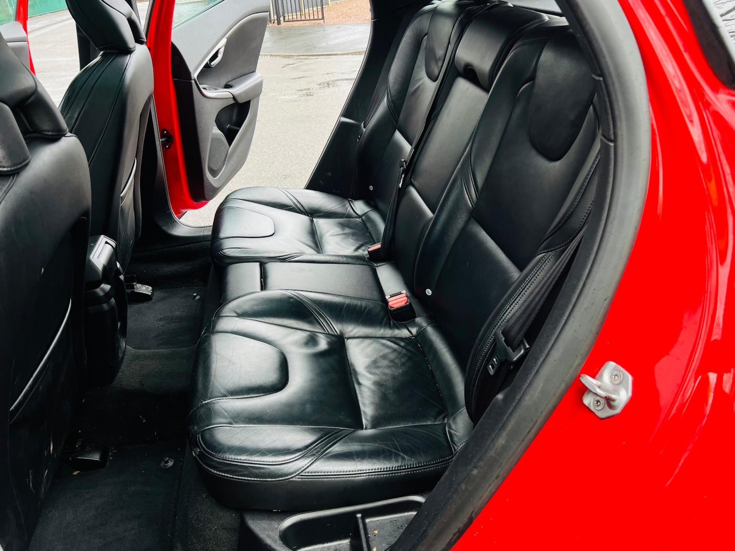 Used Volvo V40 2013 for sale - 77511984: Photo 27