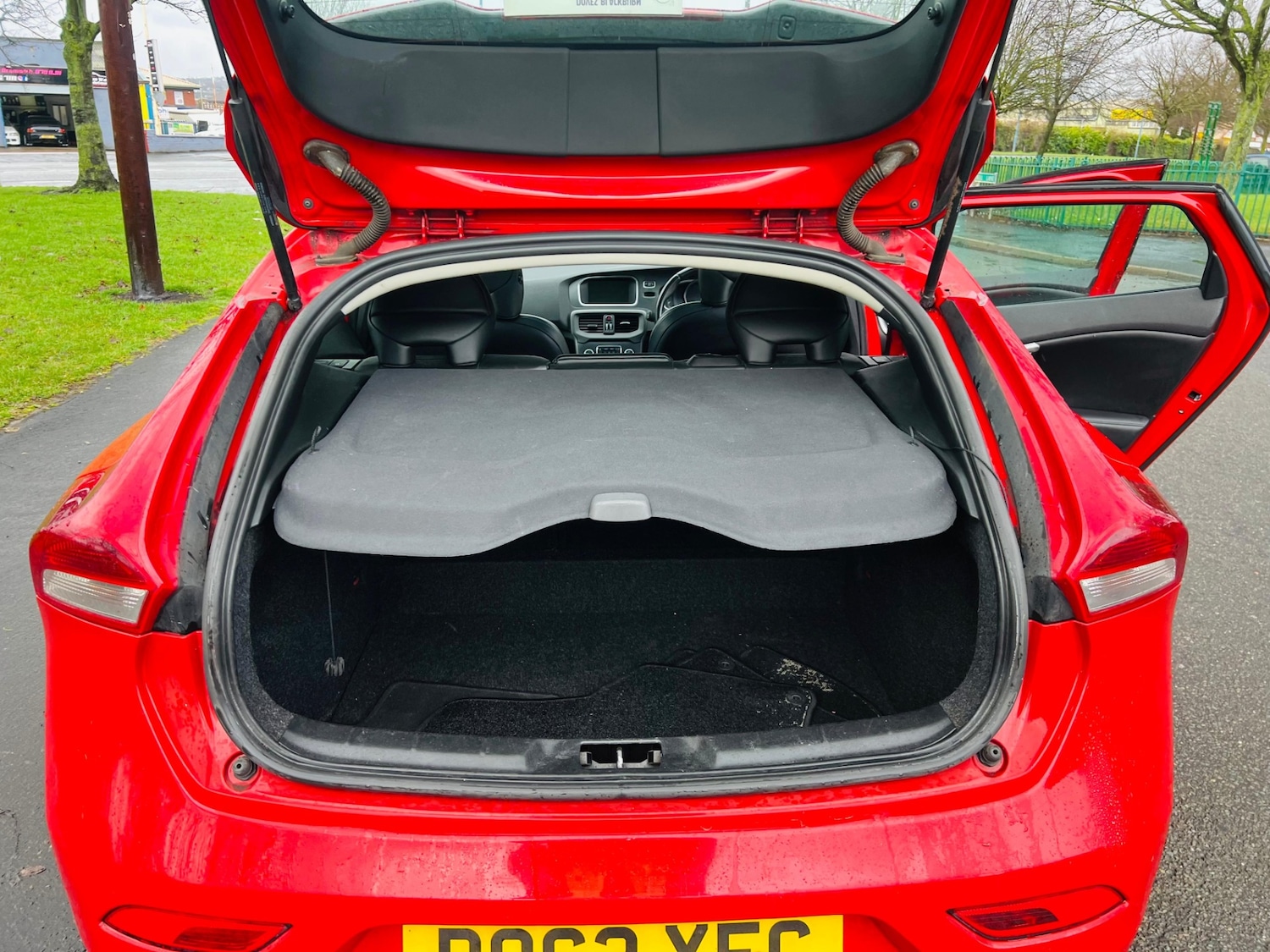 Used Volvo V40 2013 for sale - 77511984: Photo 28