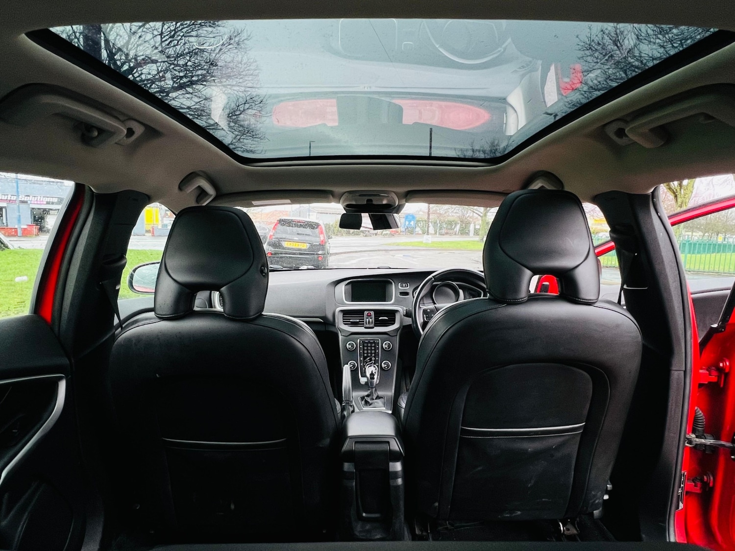 Used Volvo V40 2013 for sale - 77511984: Photo 29