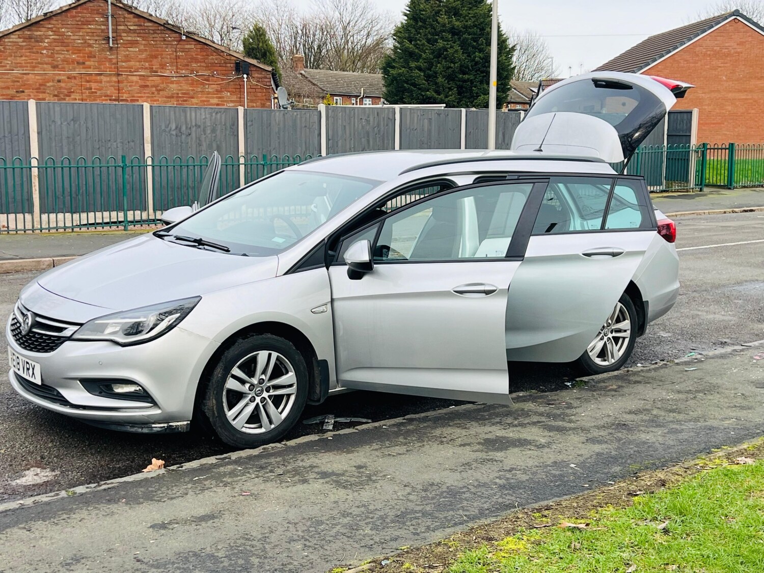 Used Vauxhall Astra 2018 for sale - 77551354: Photo 29