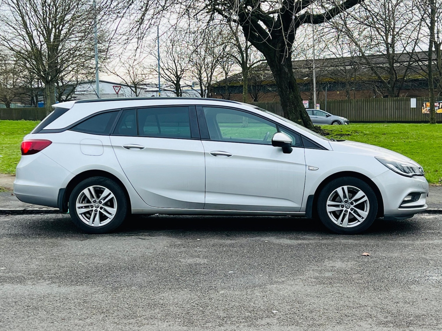 Used Vauxhall Astra 2018 for sale - 77551354: Photo 3