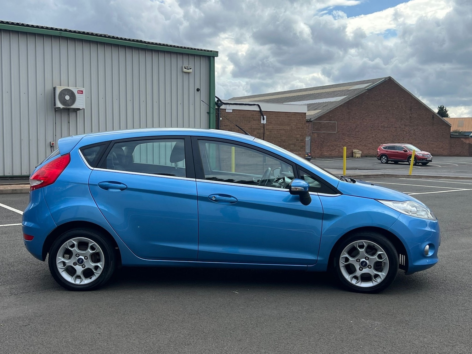 Used Ford Fiesta 2012 for sale - 76165239: Photo 4