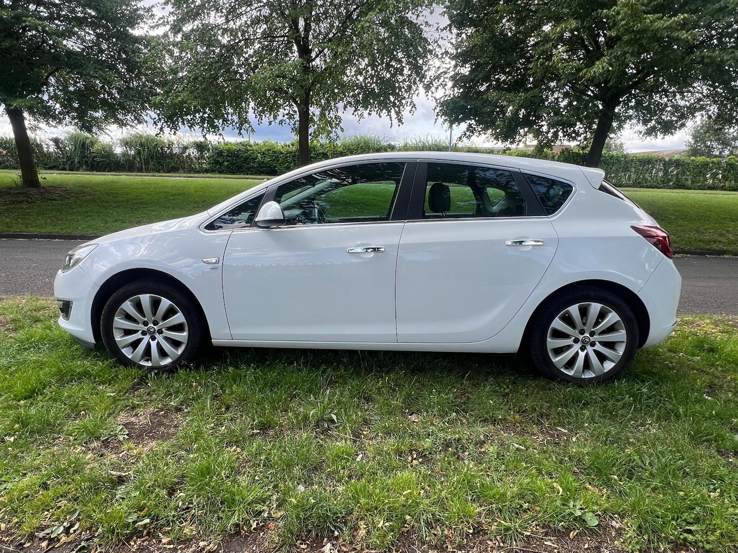 Used Vauxhall Astra 2012 for sale - 76318253: Photo 12