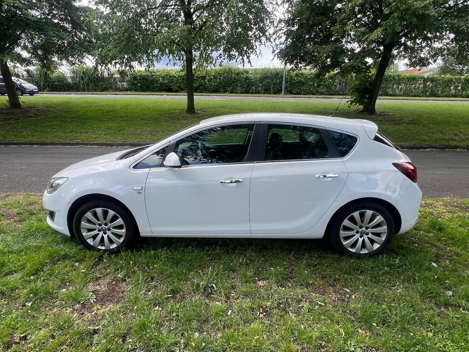 Used Vauxhall Astra 2012 for sale - 76318253: Photo 14