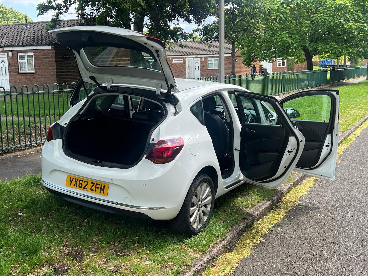 Used Vauxhall Astra 2012 for sale - 76318253: Photo 18