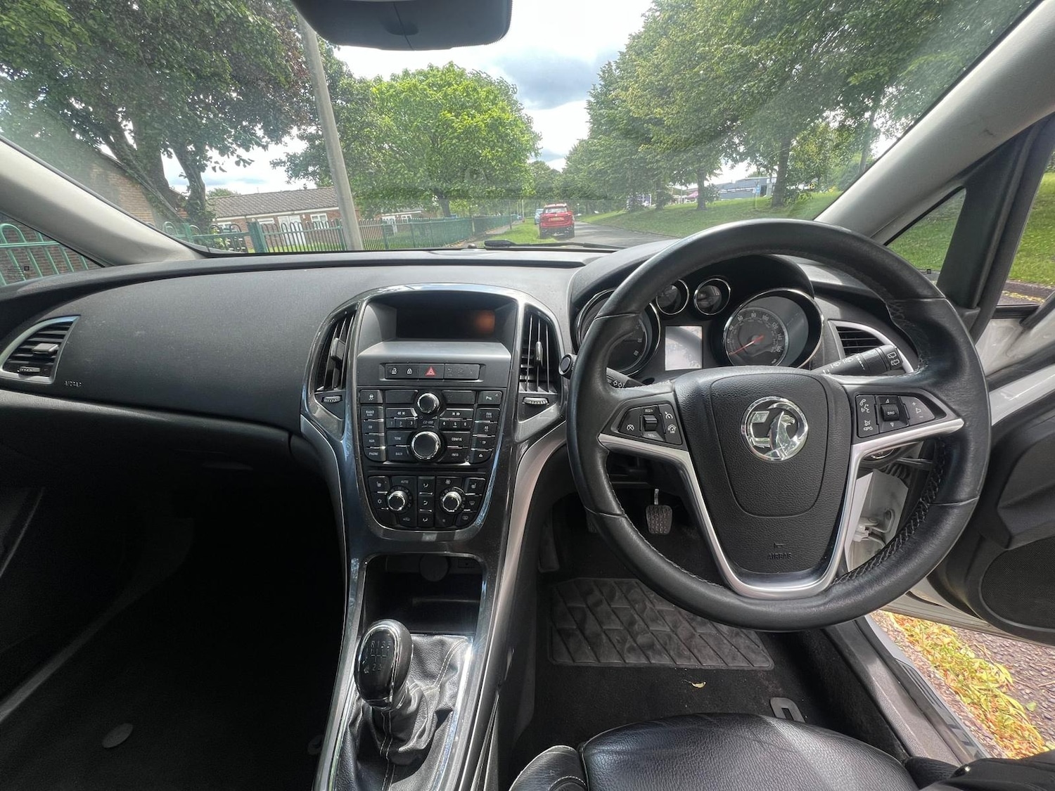 Used Vauxhall Astra 2012 for sale - 76318253: Photo 28
