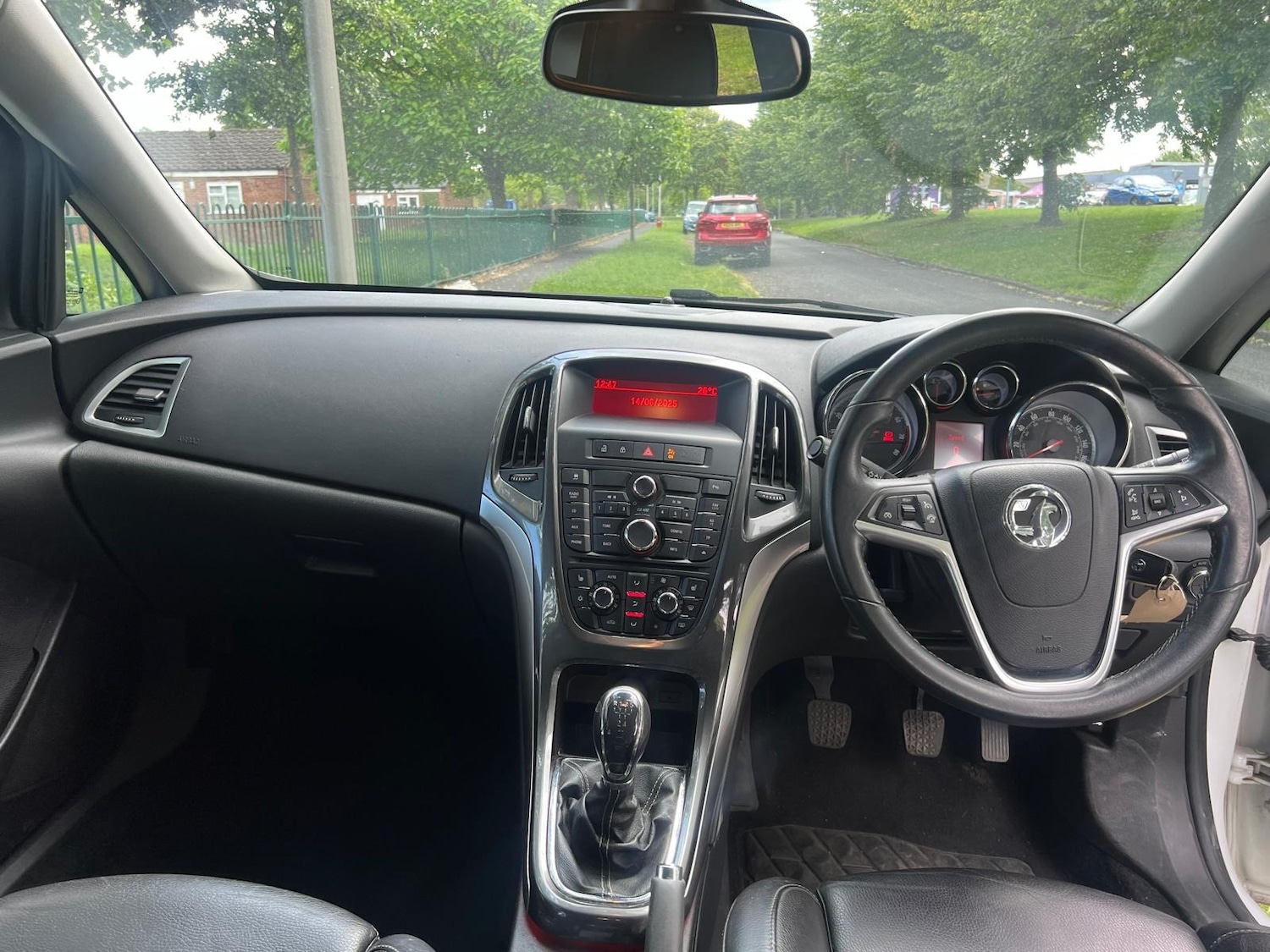 Used Vauxhall Astra 2012 for sale - 76318253: Photo 35