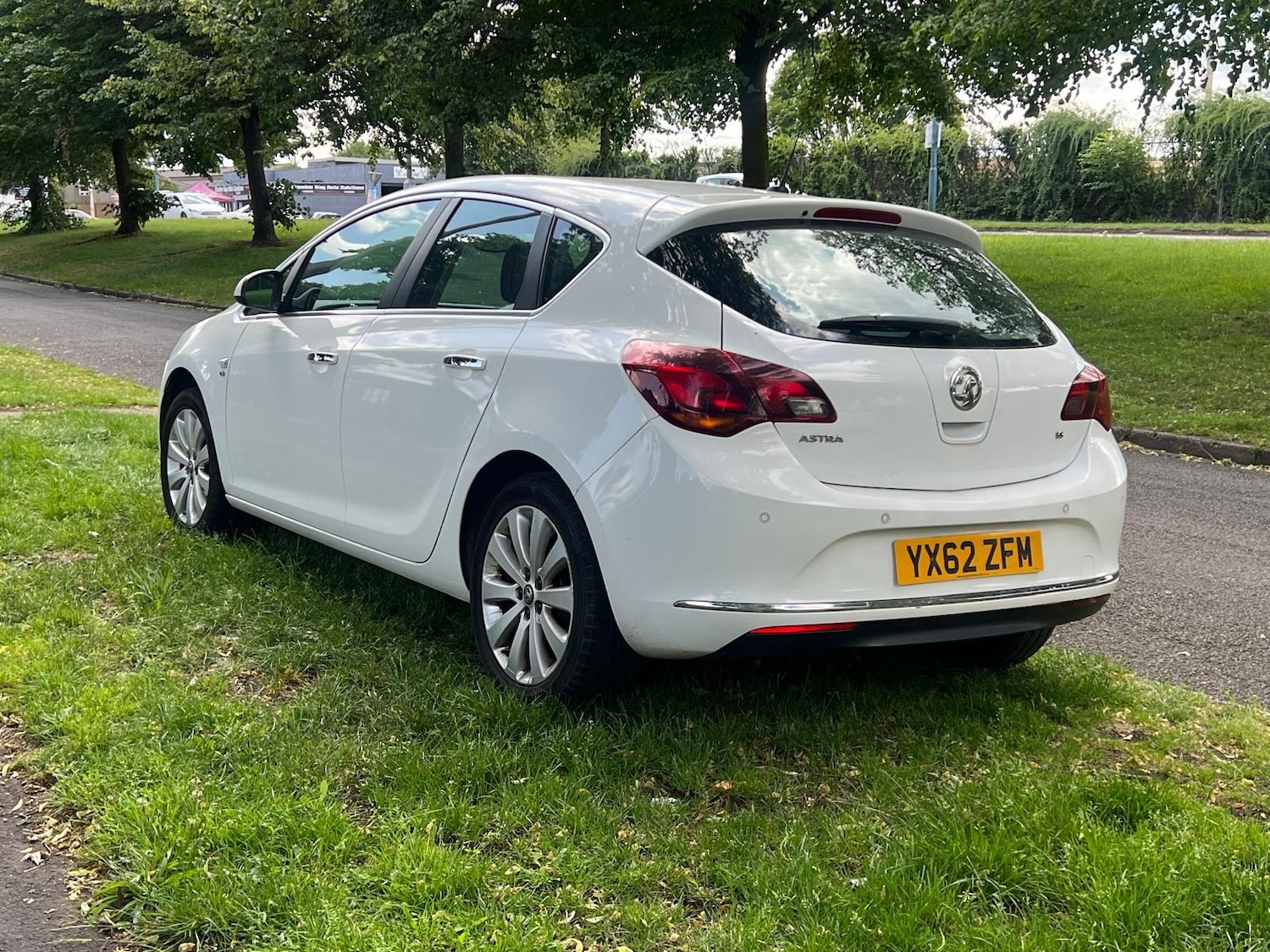 Used Vauxhall Astra 2012 for sale - 76318253: Photo 7