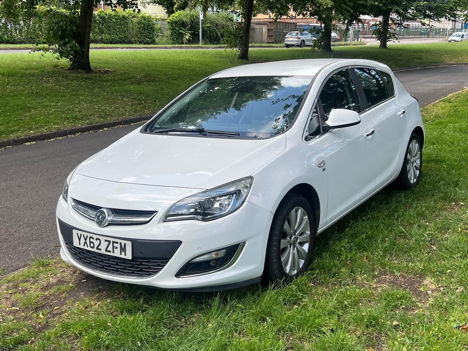 Used Vauxhall Astra 2012 for sale - 76318253: Photo 9